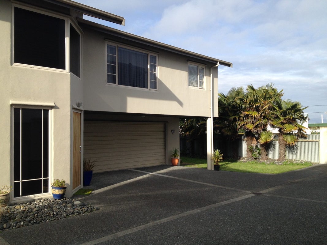 82B Charles Street, Westshore, Napier - Carousel 1