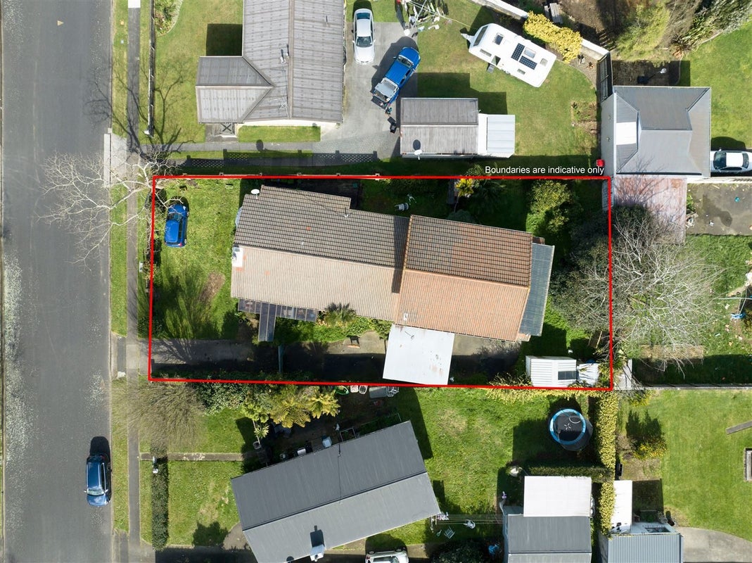 5 Elmwood Crescent, Pukete, Hamilton - Carousel 1