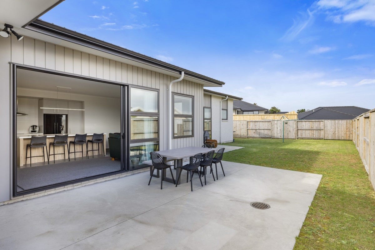 20 Pinkerton Place, Ohauiti, Tauranga - Carousel 15