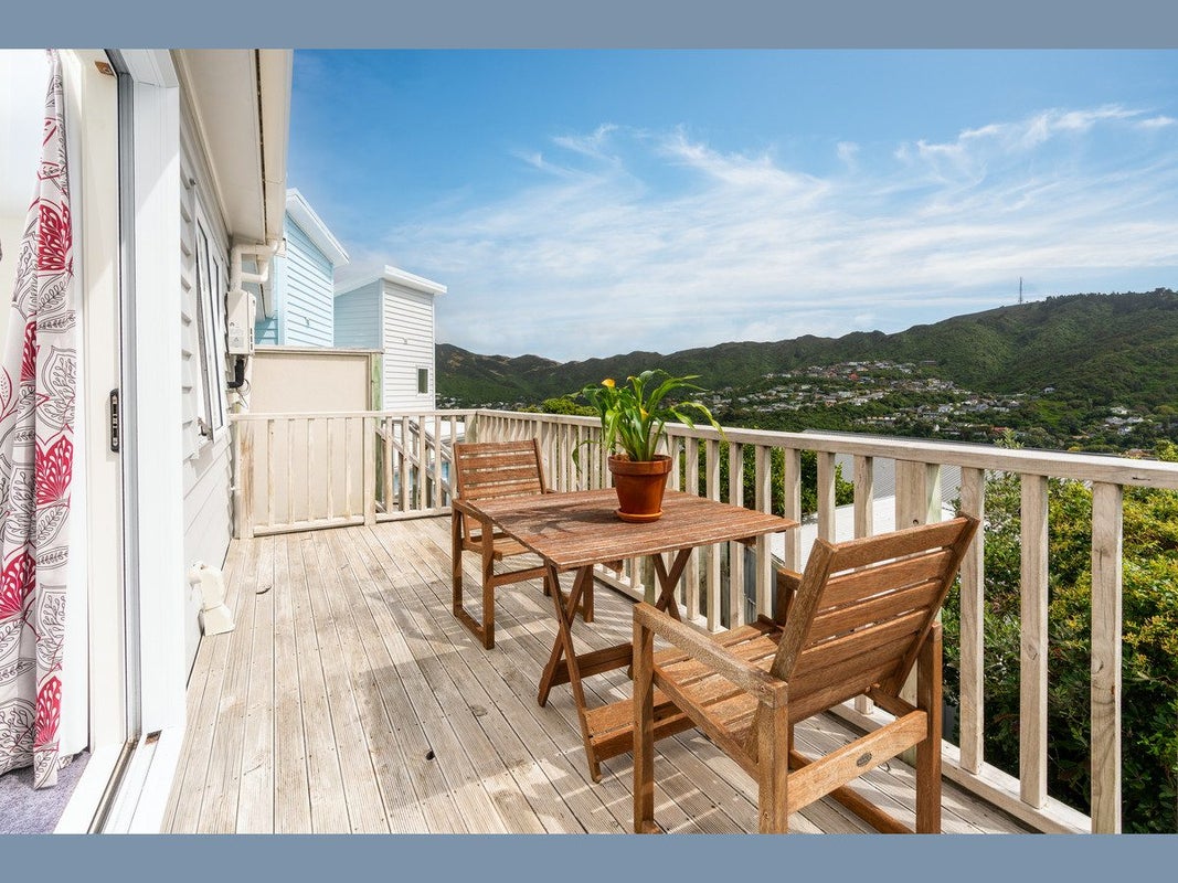 5/143 Cockayne Road, Khandallah, Wellington - Carousel 1
