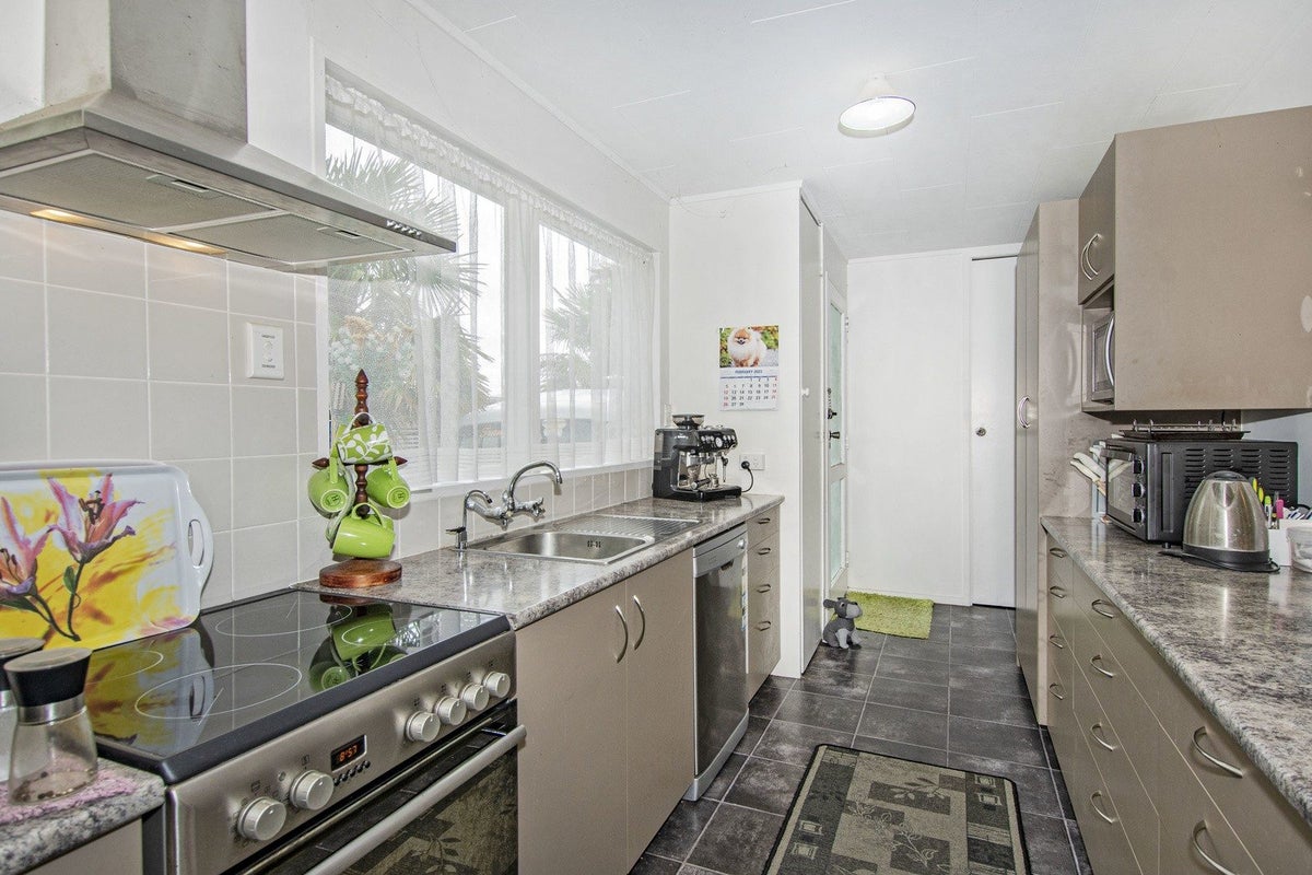 38 Ross Street, Onerahi, Whangarei - Carousel 2