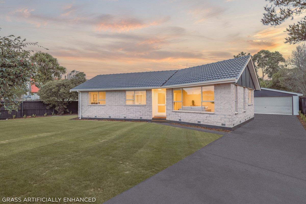 11 Seafield Place, South New Brighton, Christchurch - Carousel 1