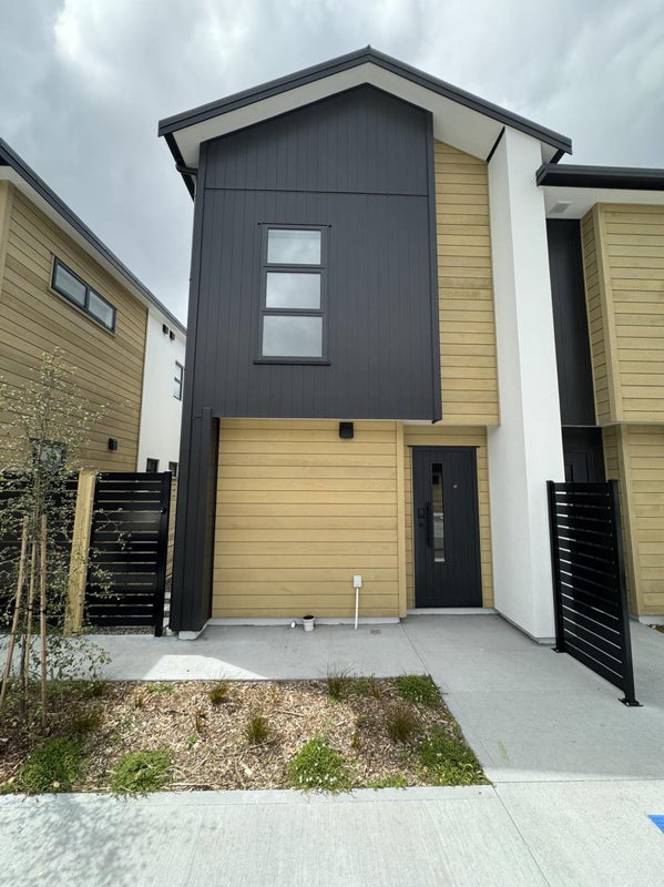 87 Te Ara o Papatahi, Wainuiomata, Lower Hutt - Carousel 1
