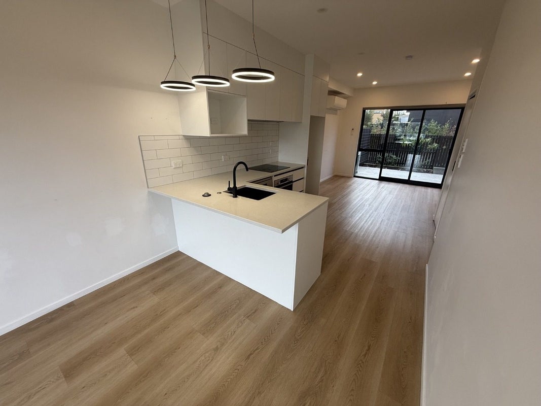 56 Whakatupu Road, Flat Bush, Auckland - Carousel 2