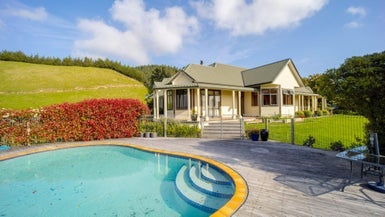 814 Ruatangata Road, Whangaehu - Carousel 1