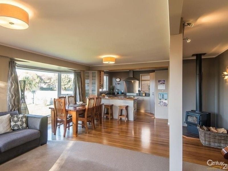 16 Mazengarb Road, Paraparaumu Beach, Paraparaumu - Carousel 2