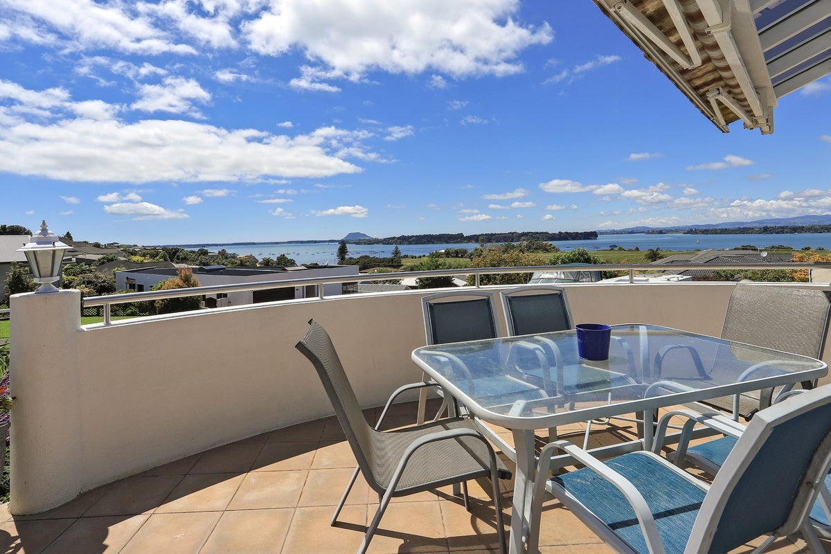 61 HAMURANA ROAD, Omokoroa, Western Bay Of Plenty - Carousel 1