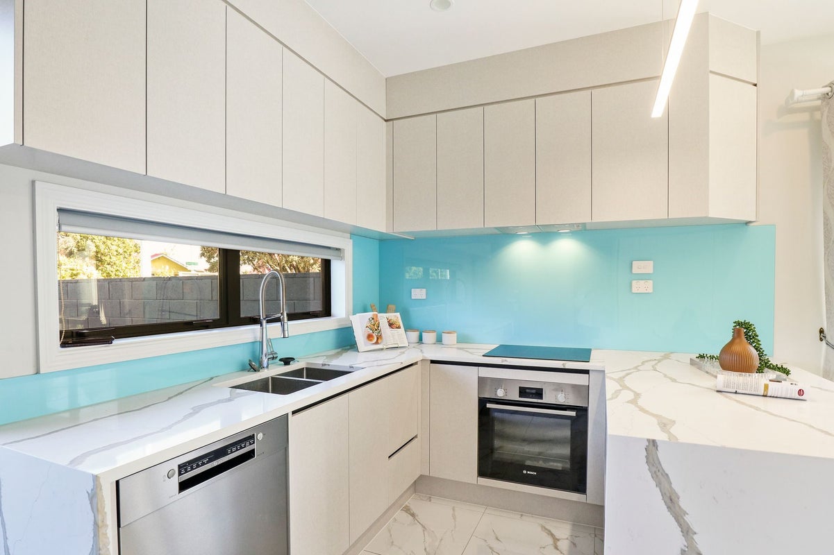 3/1 Tennessee Avenue, Mangere East, Auckland - Carousel 2