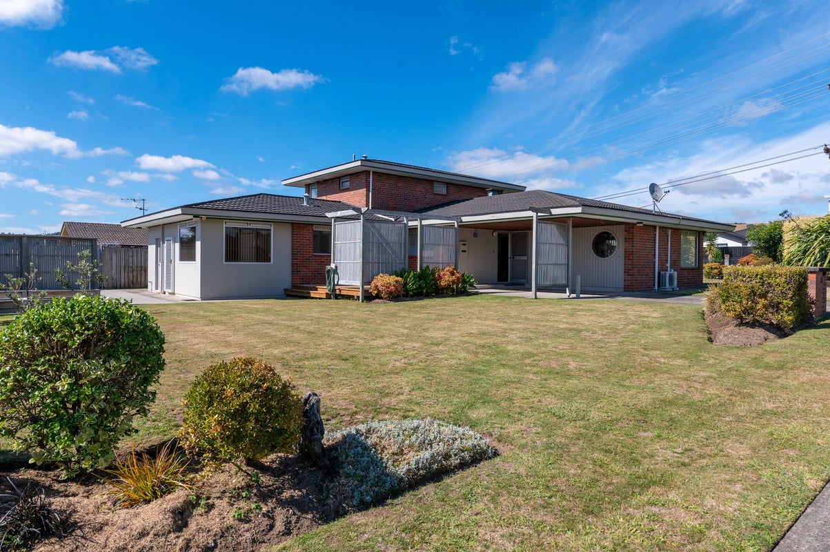 1 Luxor Place, Pomare, Rotorua - Carousel 1