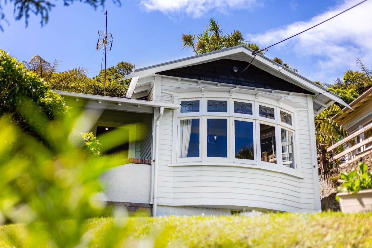 42 Pembroke Road, Northland, Wellington - Carousel 15