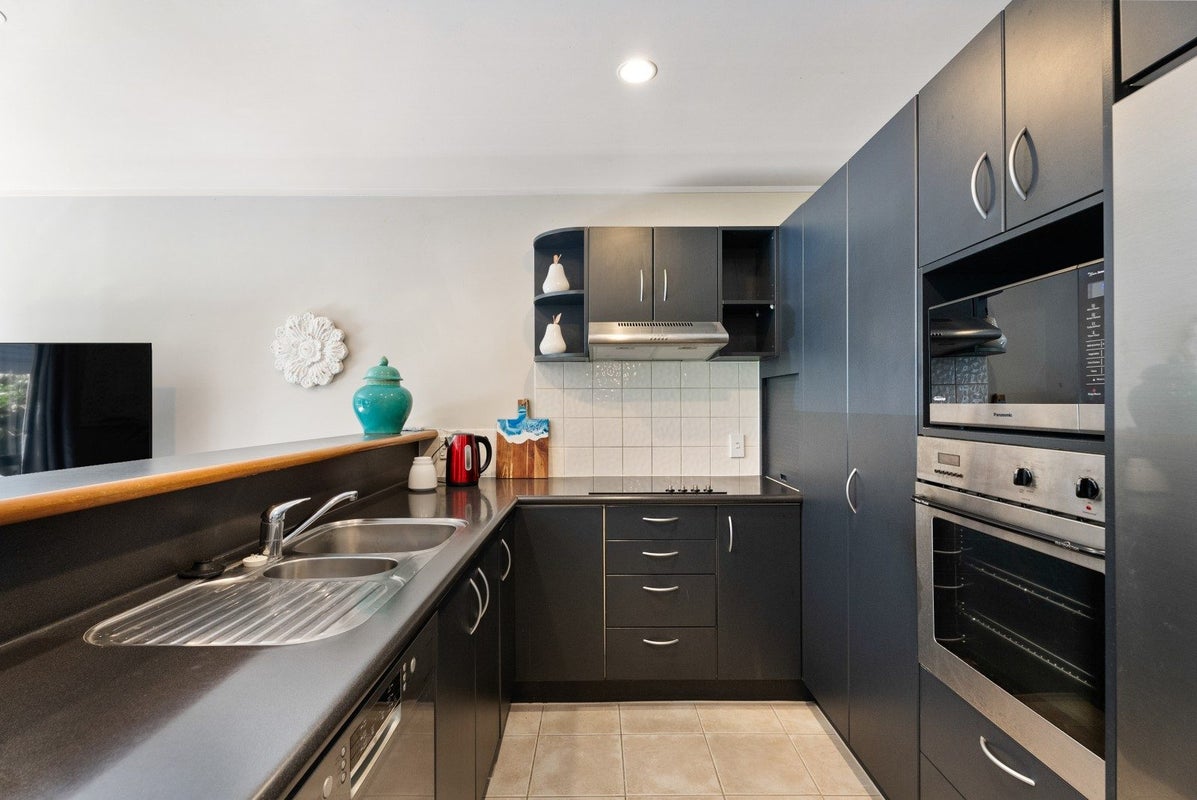 4/76 Galway Street, Onehunga, Auckland - Carousel 2