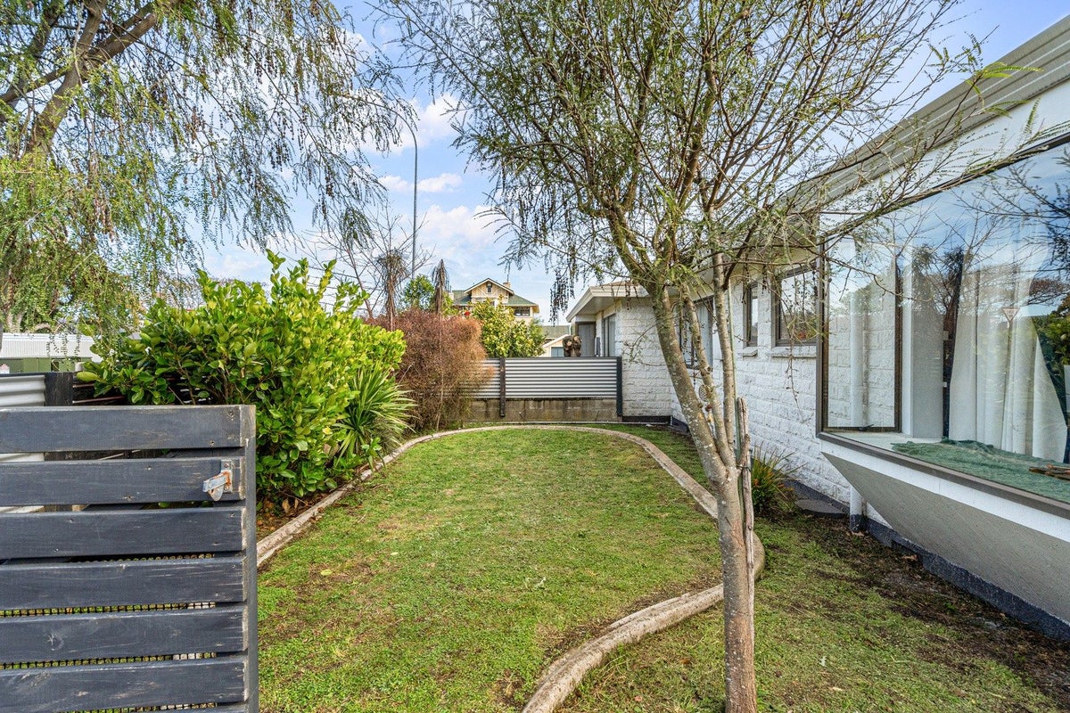 1 Cambria Street, The Wood, Nelson - Carousel 1