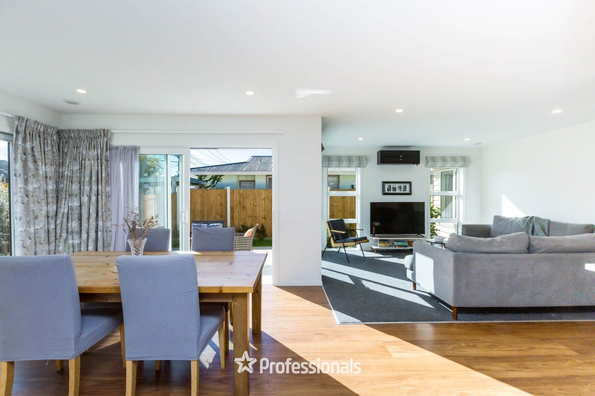 49A Kiln Street, Silverstream, Upper Hutt - Carousel 2