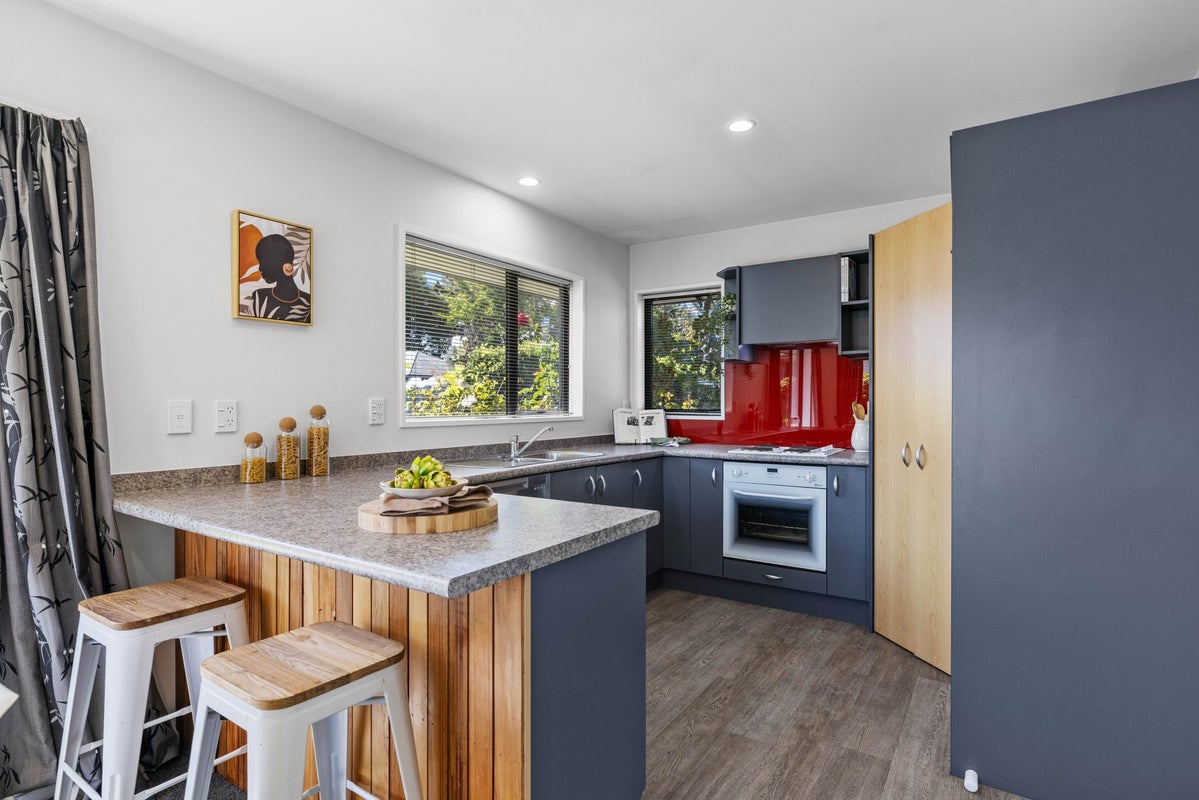 10A Hendon Street, Edgeware, Christchurch - Carousel 2