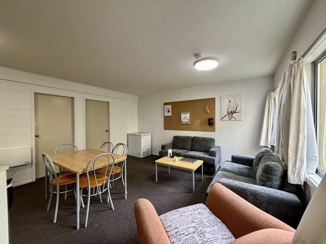 35/4 Sussex Street, Mount Cook, Wellington - Carousel 1
