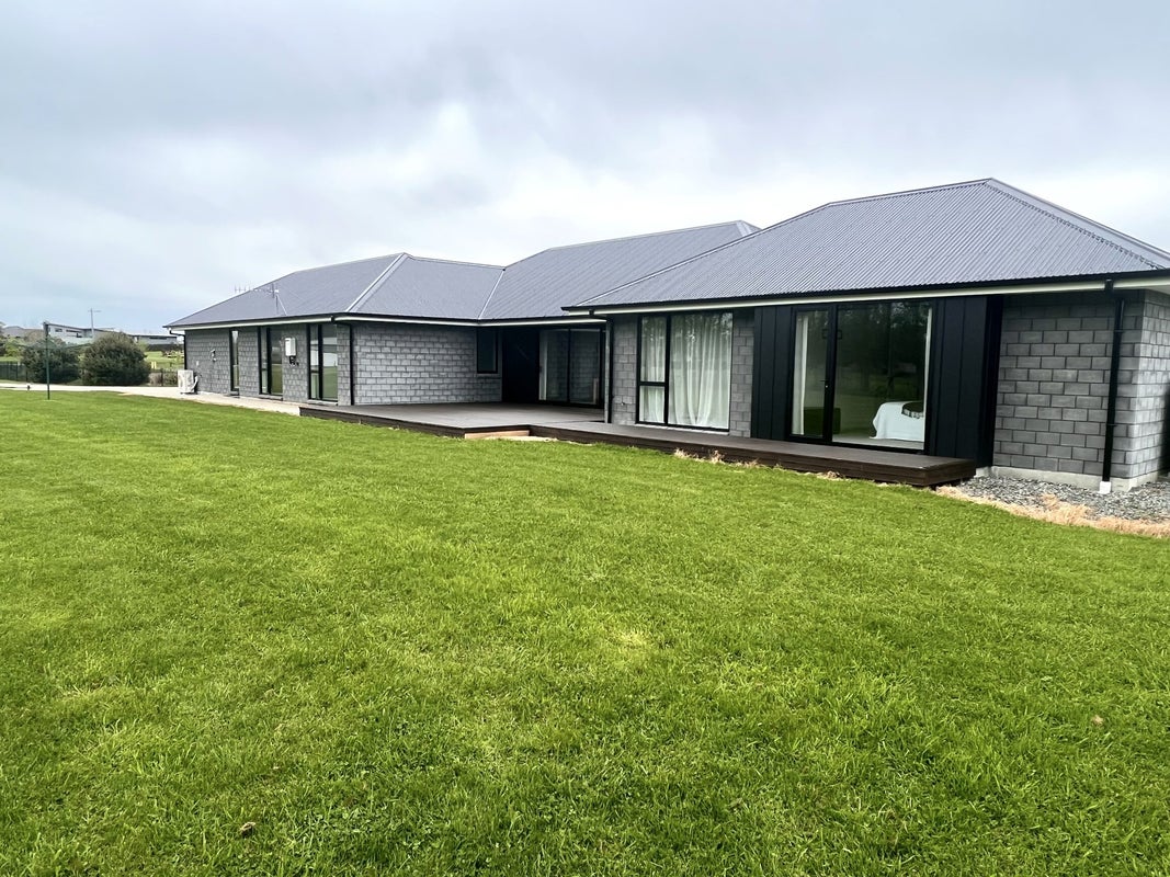 25 Inverurie Drive, Waihopai, Invercargill - Carousel 2