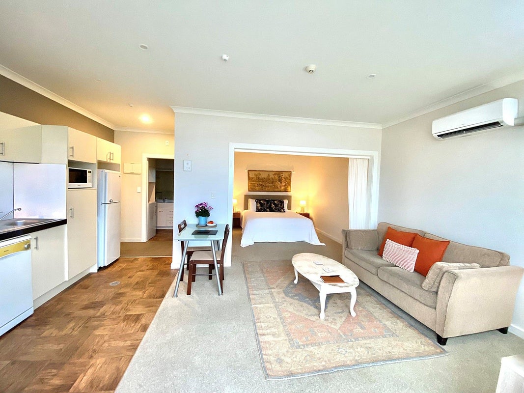 43/3 Shakespeare Road, Napier South, Napier - Carousel 1