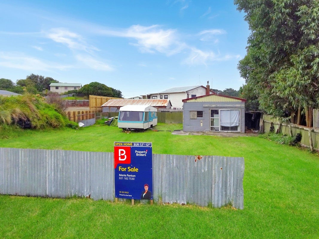 66 Pratt Avenue, Foxton Beach, Foxton - Carousel 11