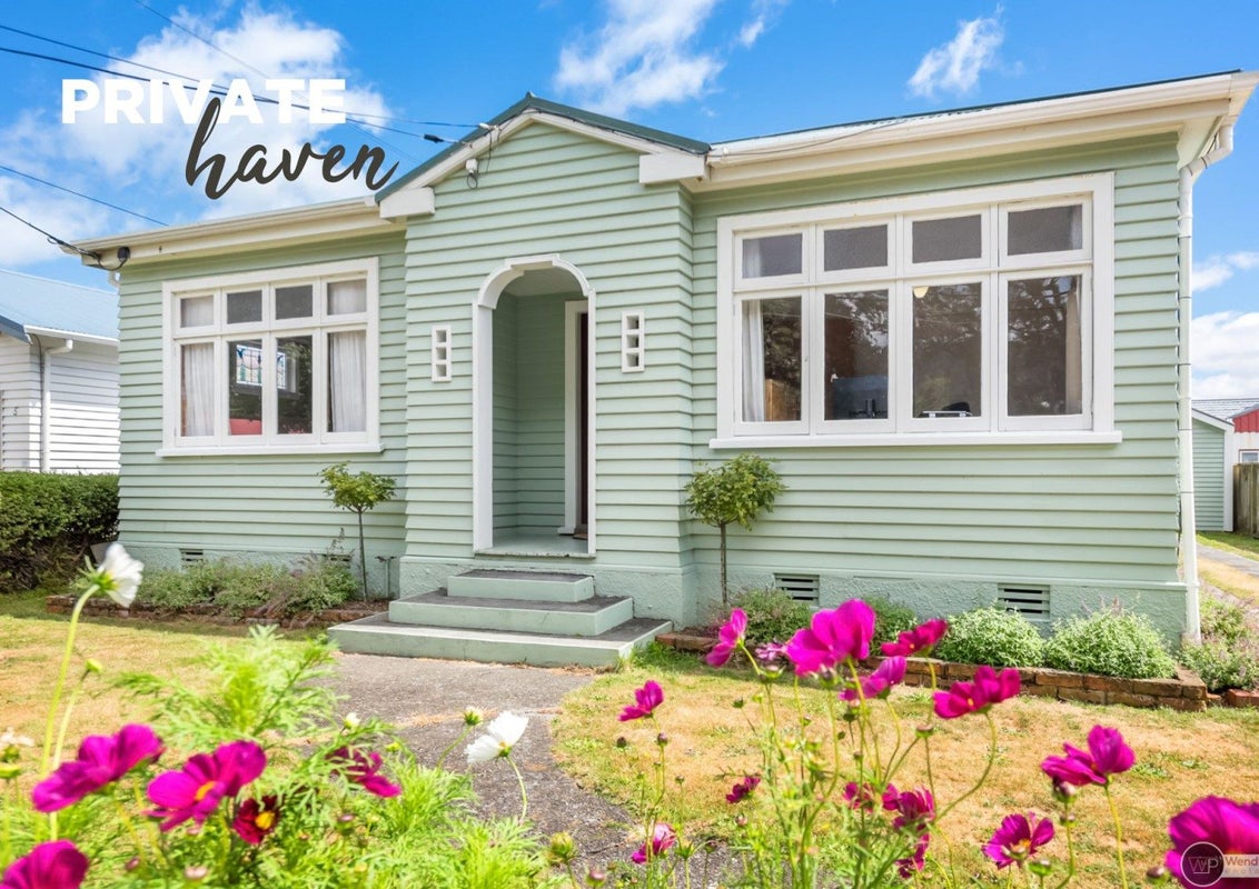 7 Pitt Street, Moera, Lower Hutt - Carousel 1