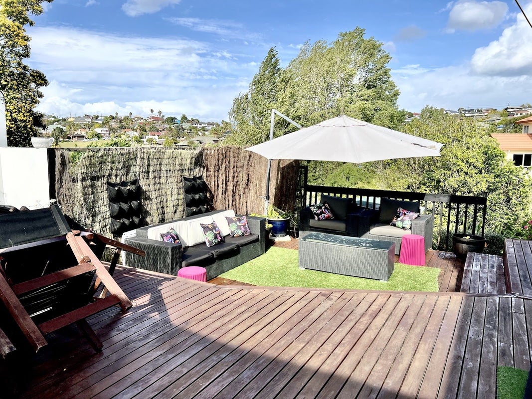 1/3 Pelican Lane, Unsworth Heights, Auckland - Carousel 2