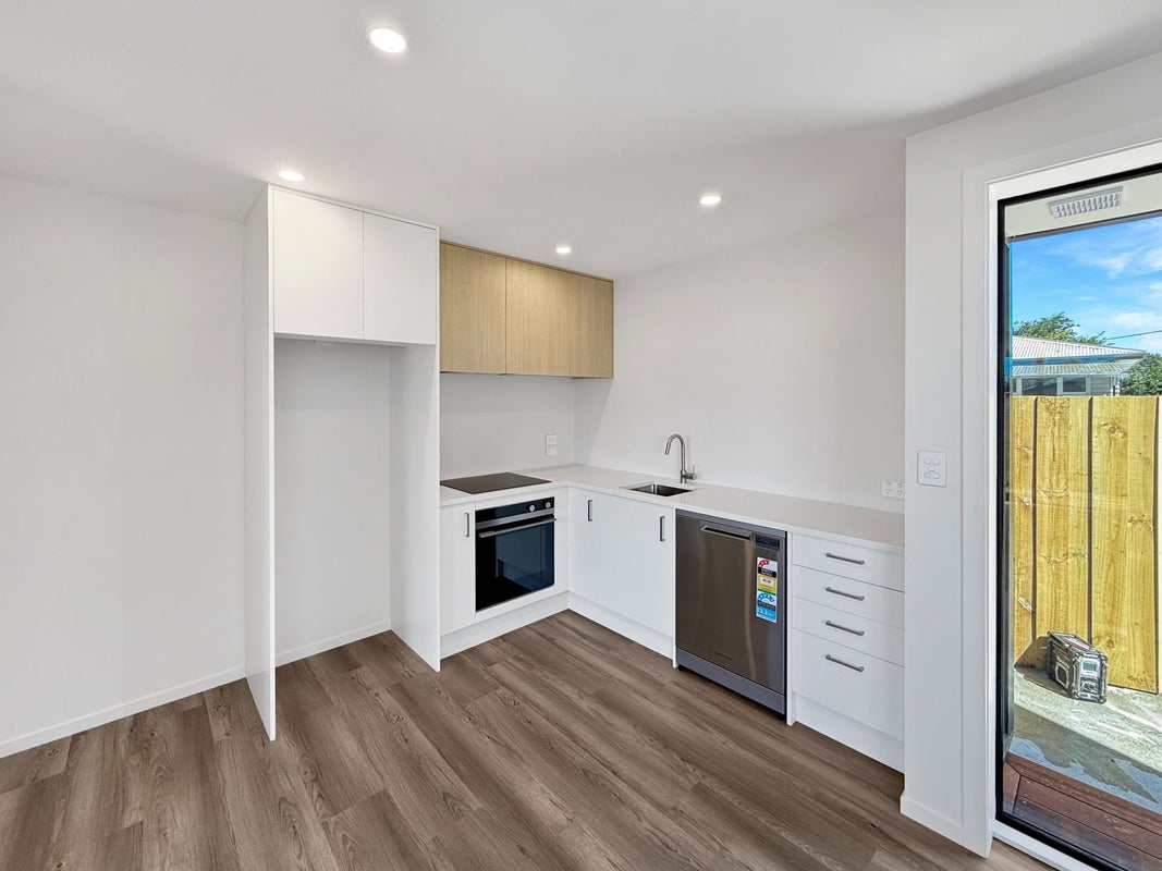 3/21 Wyon Street, Linwood, Christchurch - Carousel 2