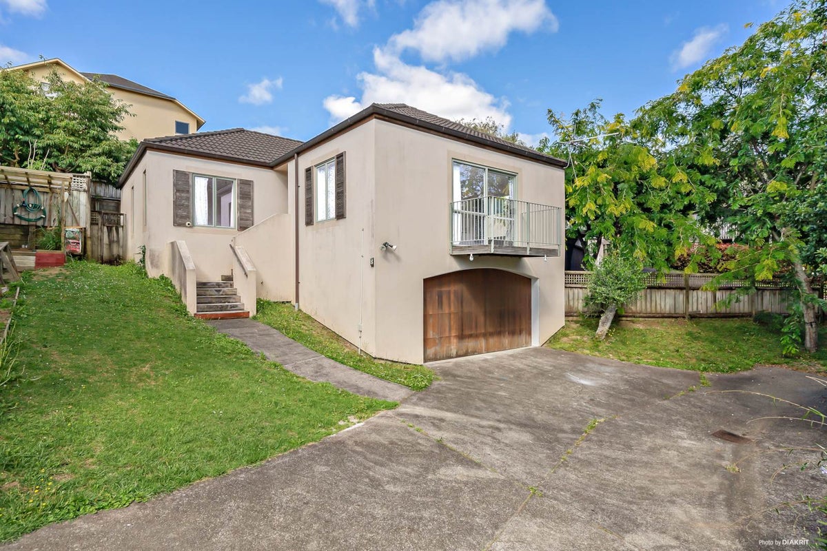 3/65 Ribbonwood Crescent, Goodwood Heights, Auckland - Carousel 1