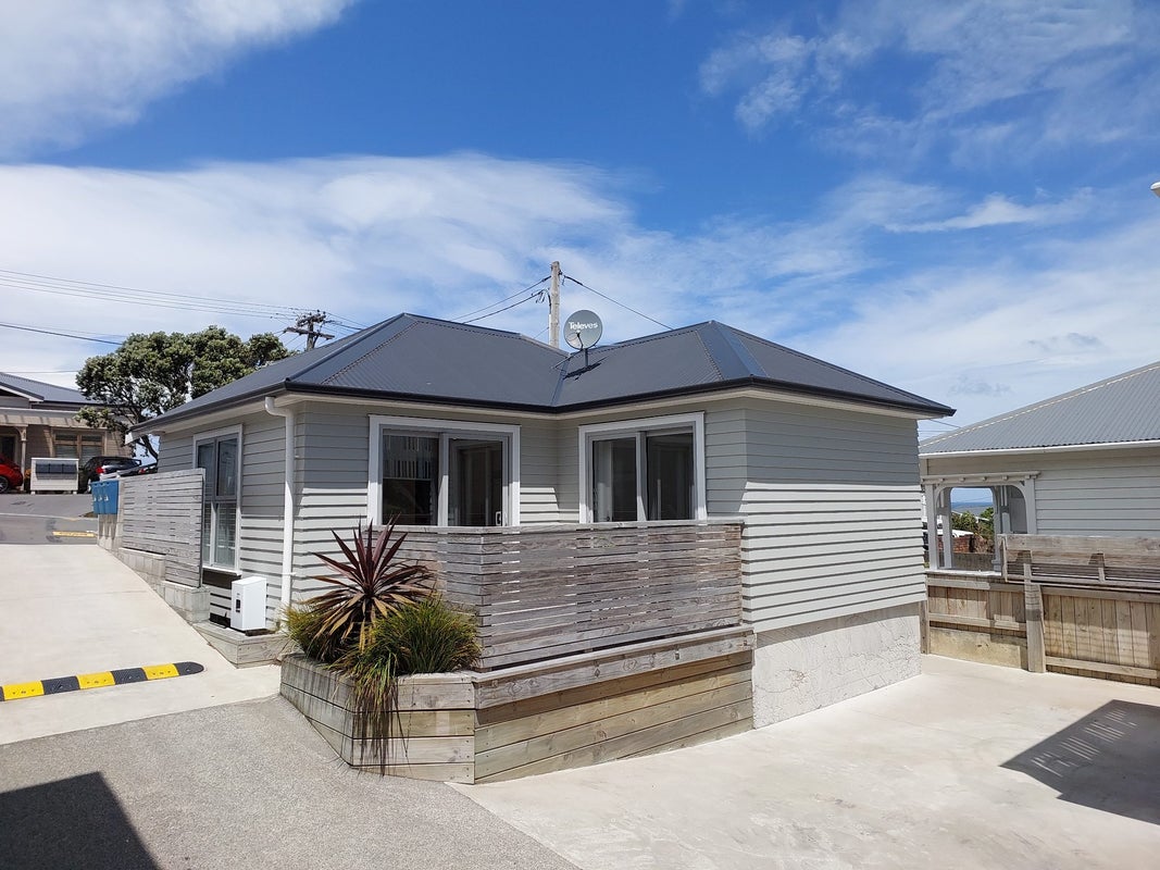 88 Overtoun Terrace, Hataitai, Wellington - Carousel 2