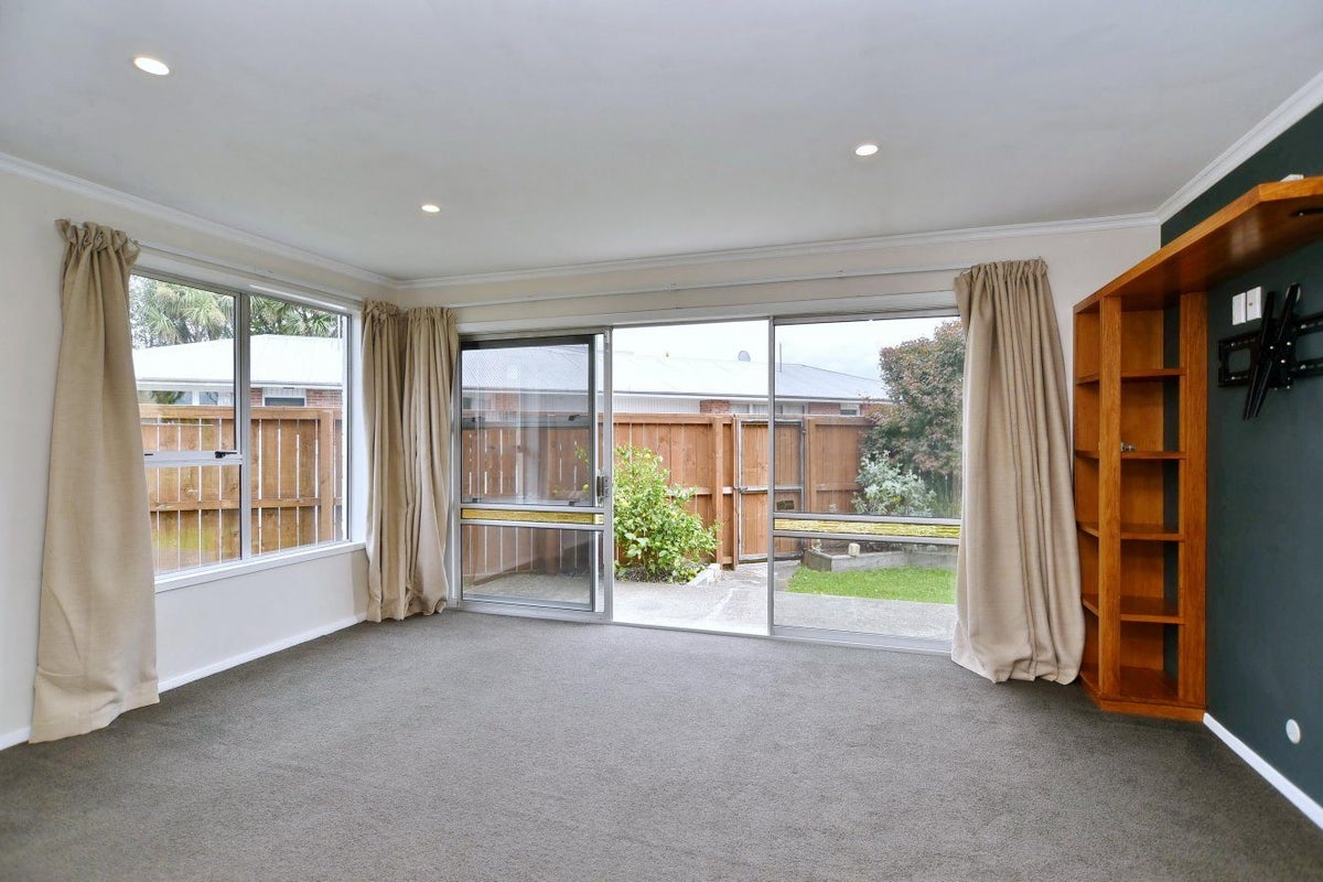 1/89A Tennyson Street, Sydenham, Christchurch - Carousel 2