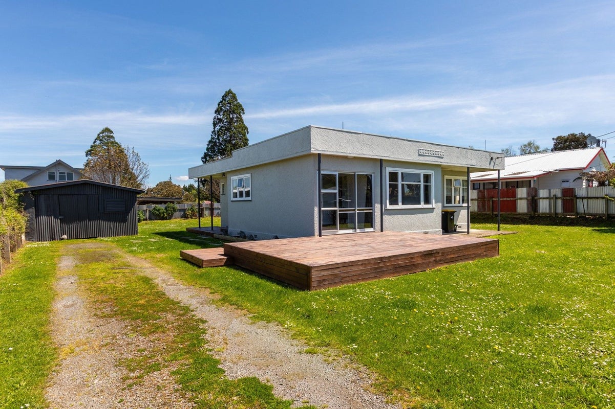 2 Edinburgh Street, Dannevirke - Carousel 1