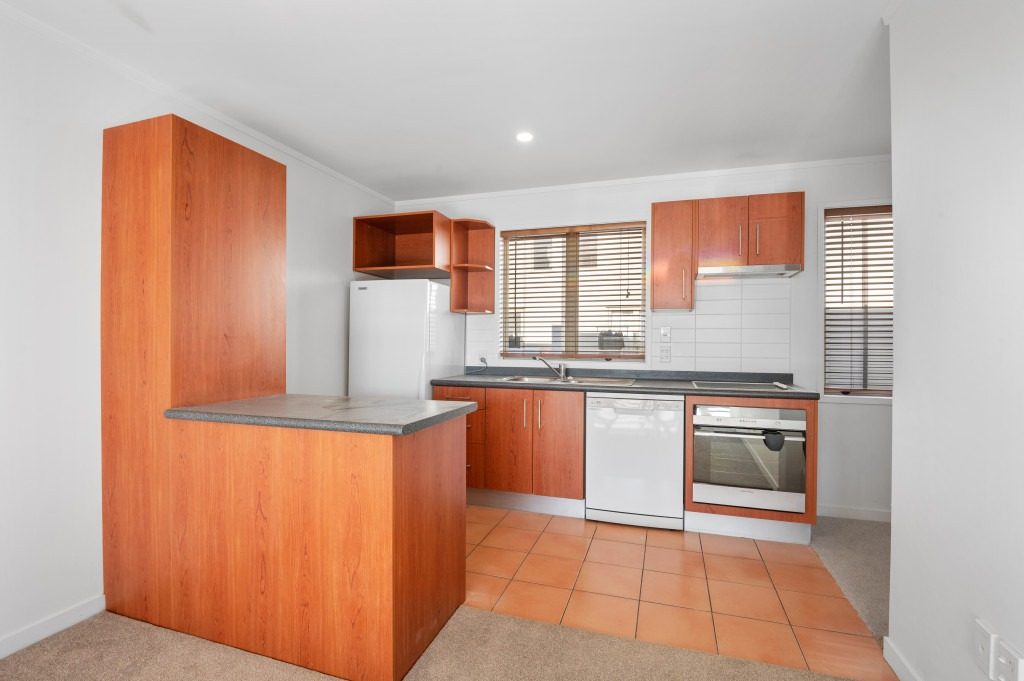 6/8 Rendall Place, Eden Terrace, Auckland - Carousel 2
