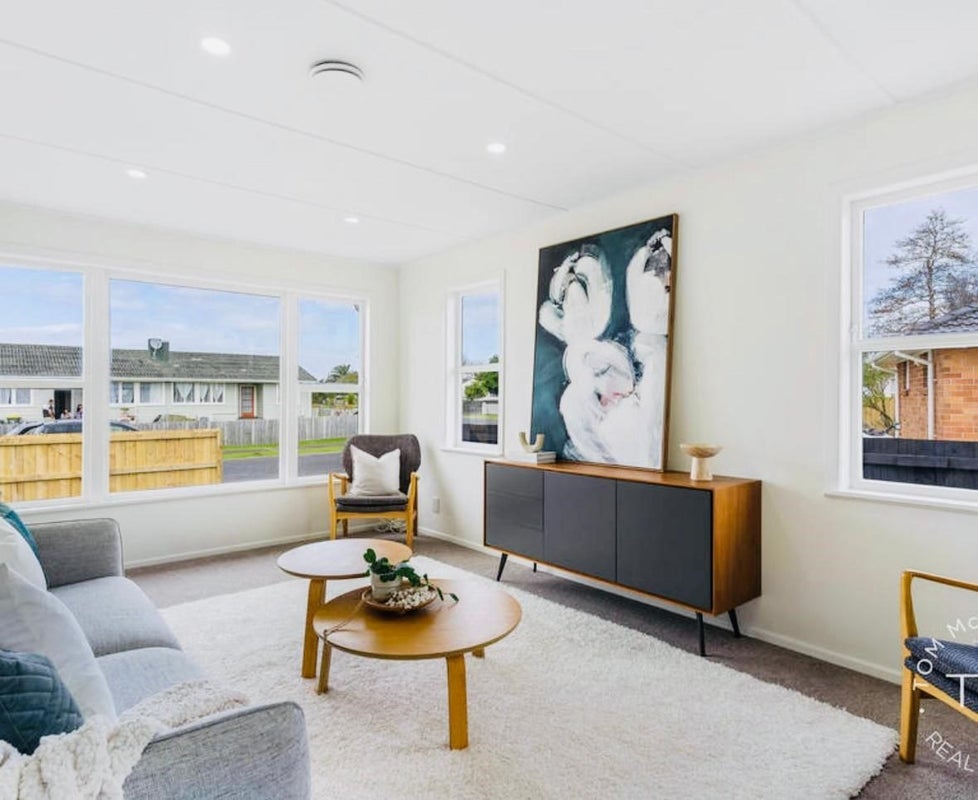 3 Corsair Crescent, Mangere, Auckland - Carousel 2
