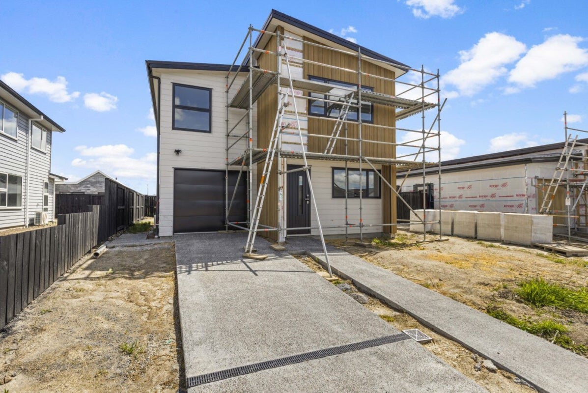 33 Guillaume Street, Chartwell, Hamilton - Carousel 1