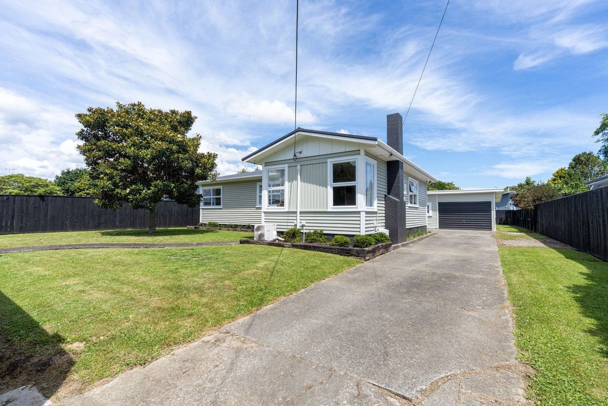 10 Highbury Drive, Levin, Levin - Carousel 1