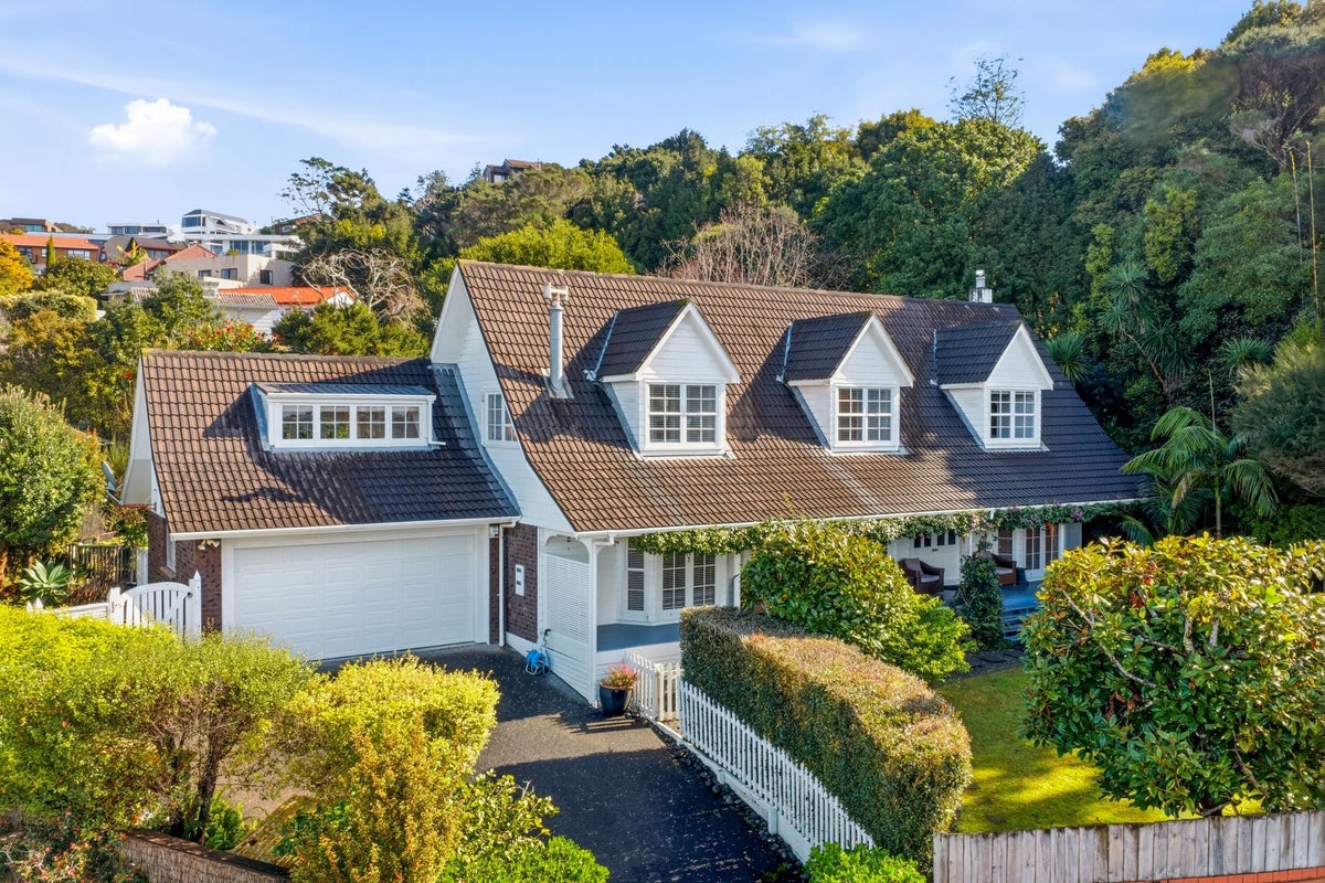 199 Chelsea View Drive, Chatswood, North Shore City, Auckland - Carousel 1