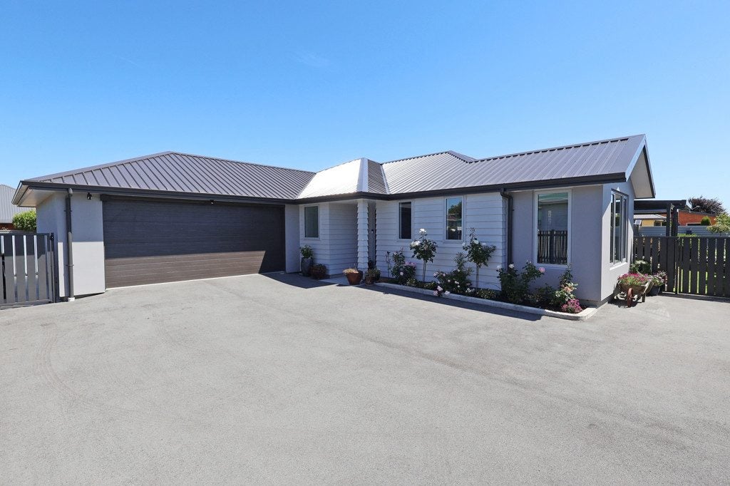 221 George Street, Waverley, Invercargill - Carousel 1