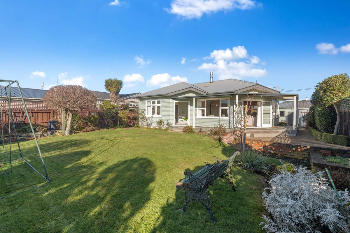 132 Rutland Street, St Albans, Christchurch - Carousel 1