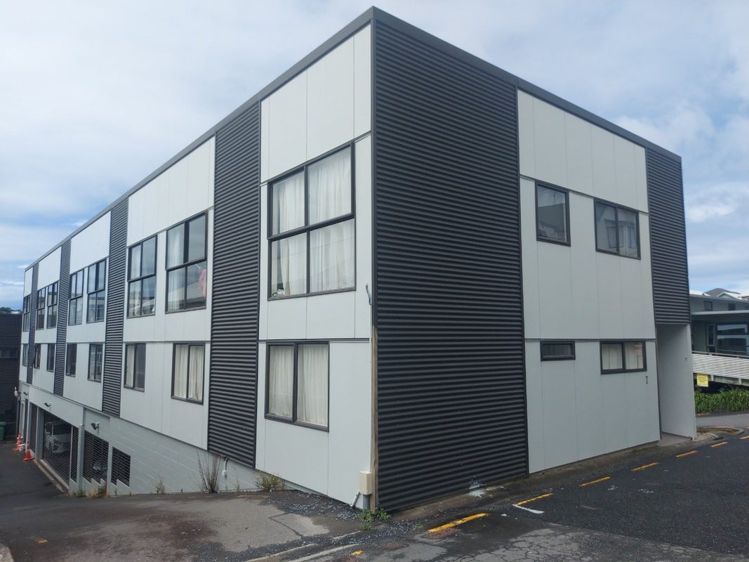 5/7 Hall Avenue, Newtown, Wellington - Carousel 2
