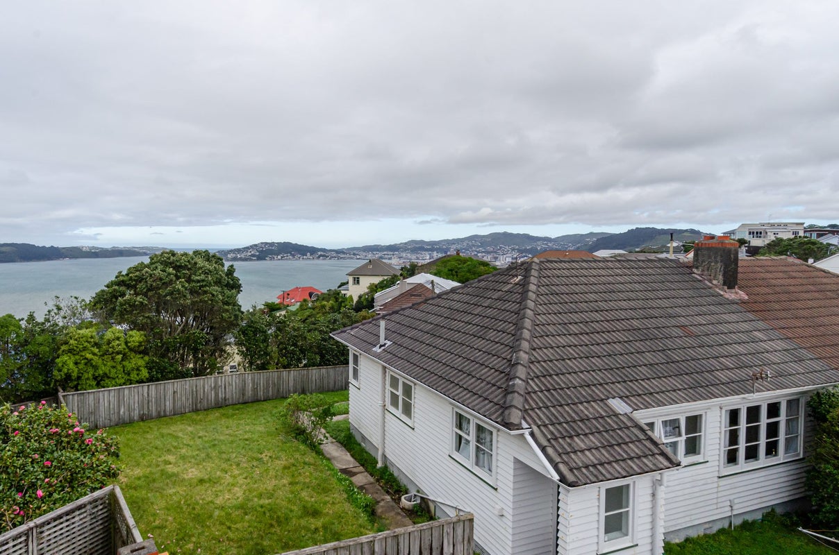 108B Homebush Road, Khandallah, Wellington - Carousel 1