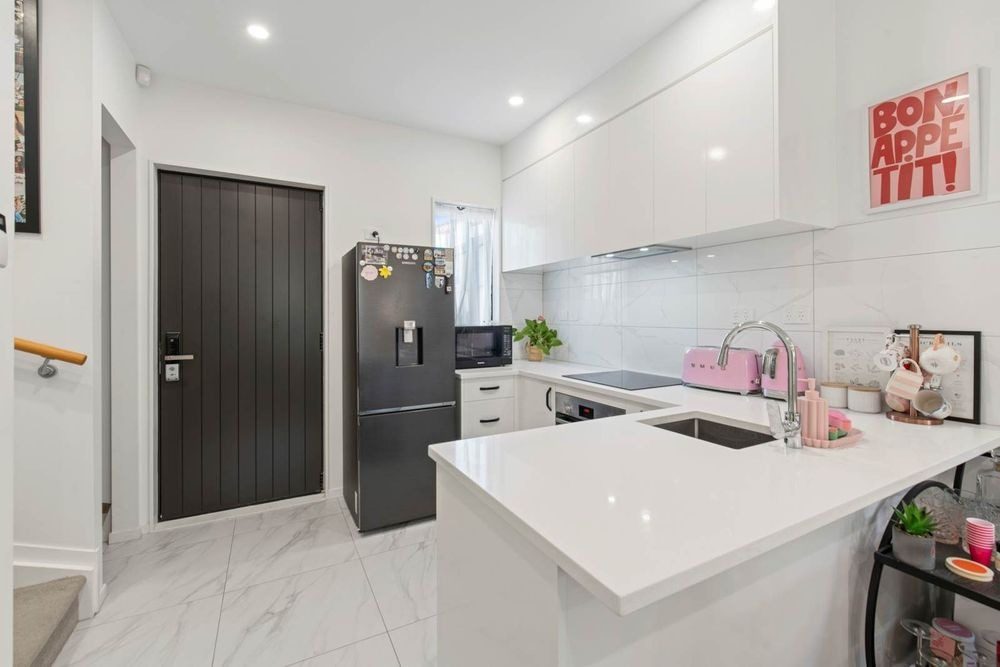4/112 Moore Street, Howick, Auckland - Carousel 2
