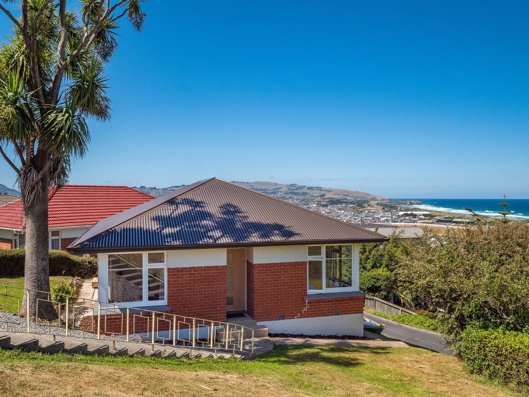 19 Seaview Terrace, Kew, Dunedin - Carousel 1