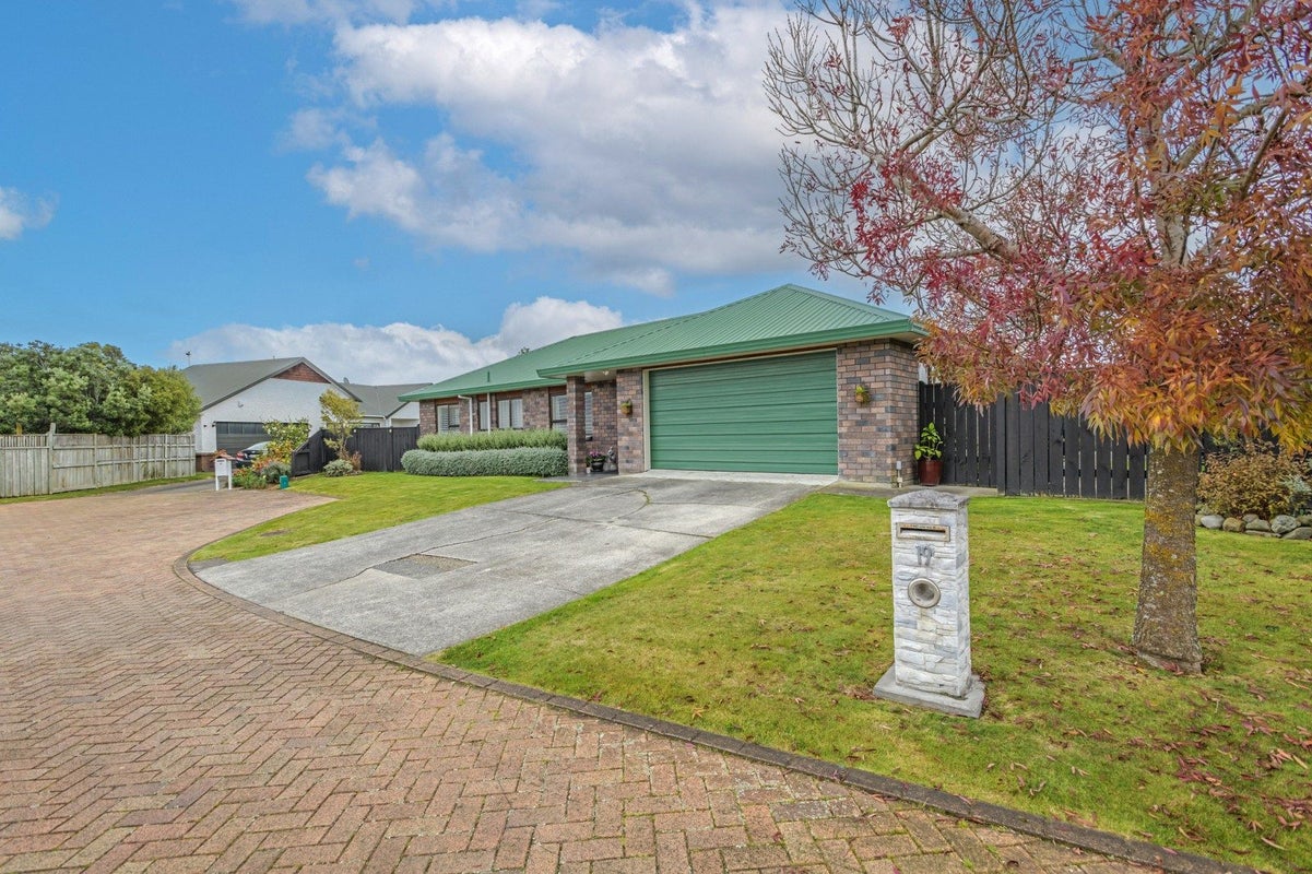 19 Clearview Drive, Milson, Palmerston North - Carousel 22