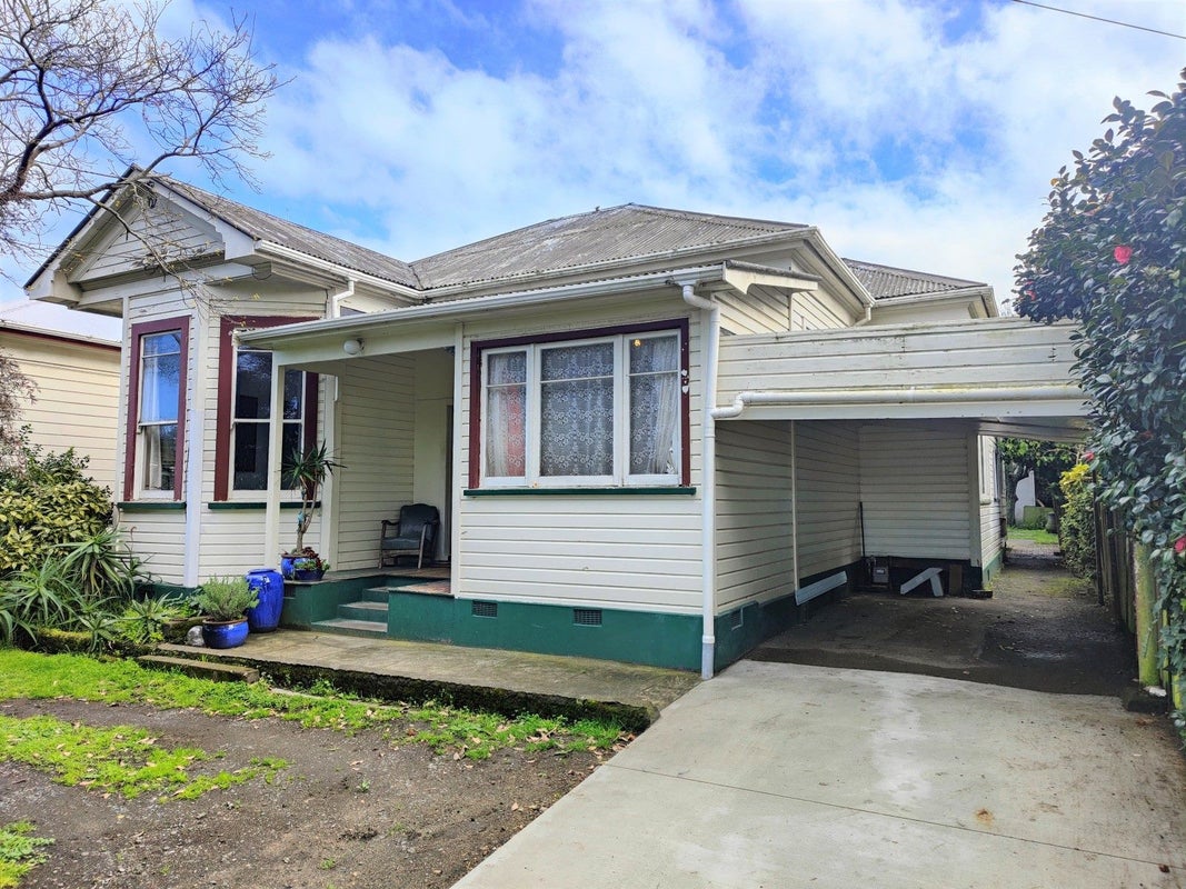 4 Watkin Street, Tawhero, Whanganui - Carousel 1