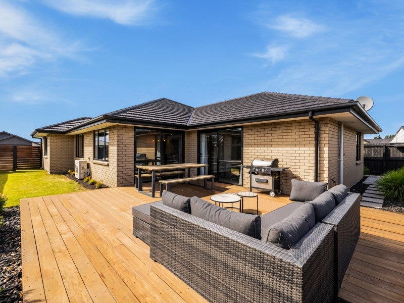 15 Guyon Street, Marshland, Christchurch - Carousel 1