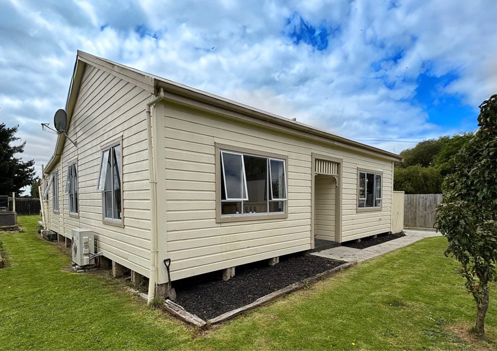 27 Park Road, Milton - Carousel 26
