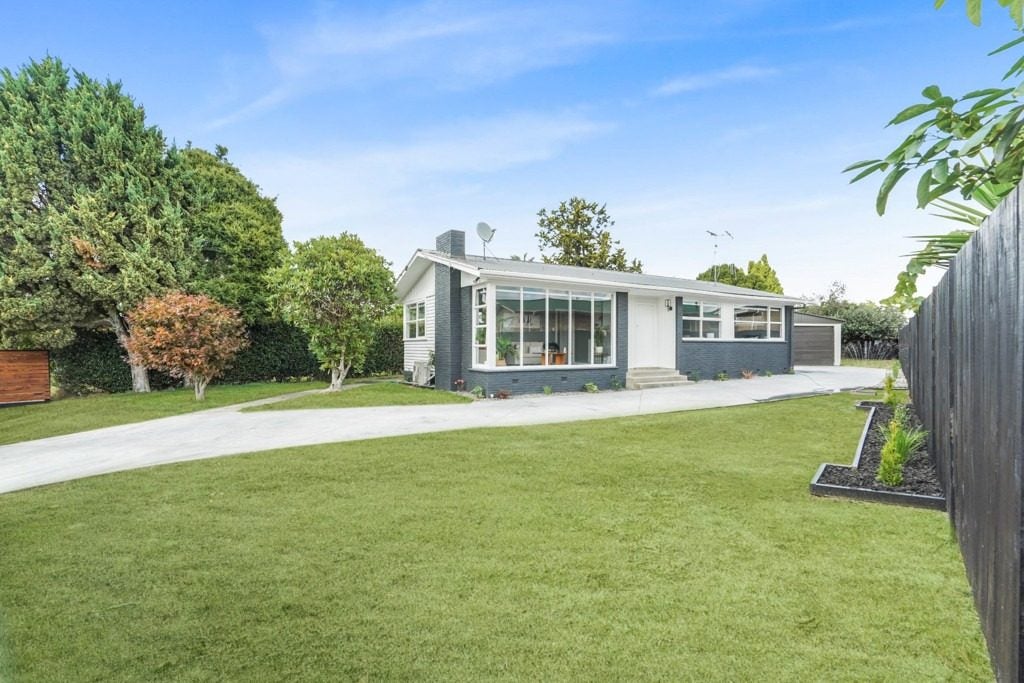 23 Dalesford Street, Silverdale, Hamilton - Carousel 2