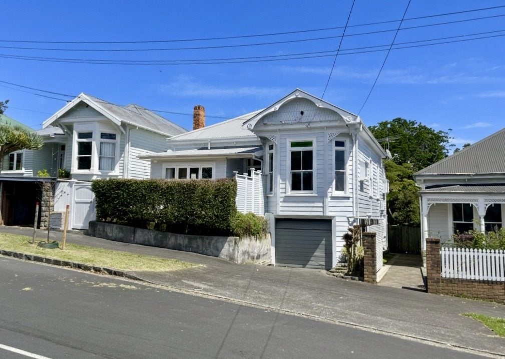 32 Grosvenor Street, Grey Lynn, Auckland - Carousel 2