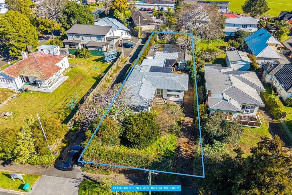 20 Holly Street, Avondale, Auckland - Carousel 2