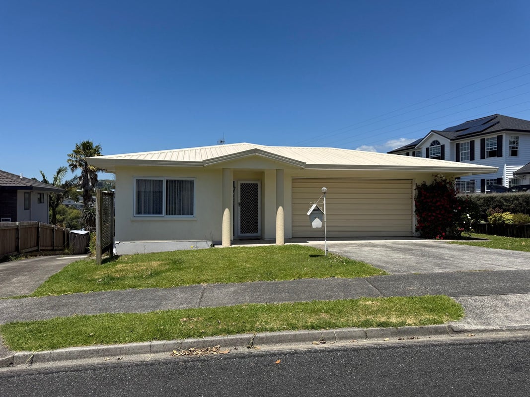 167 Sapphire Drive, Hairini, Tauranga - Carousel 1