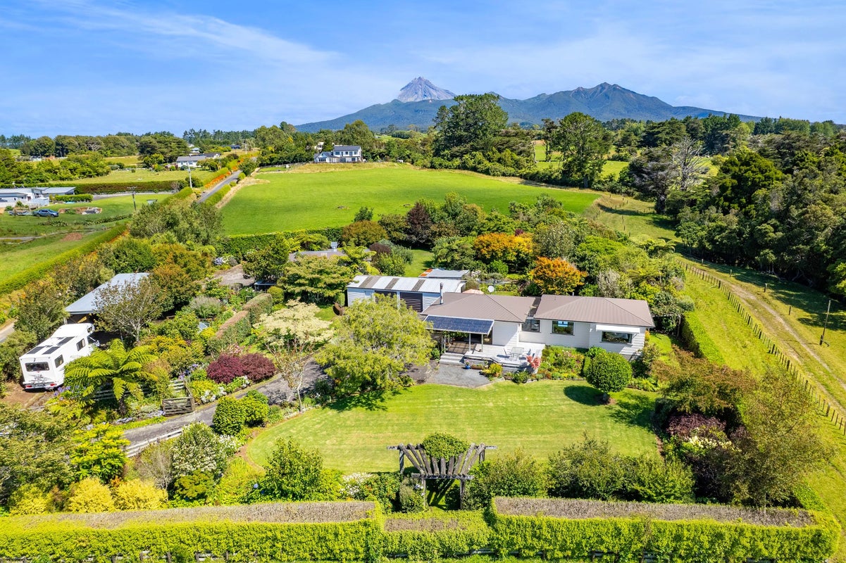 608 Hurford Road, Hurford, New Plymouth - Carousel 1