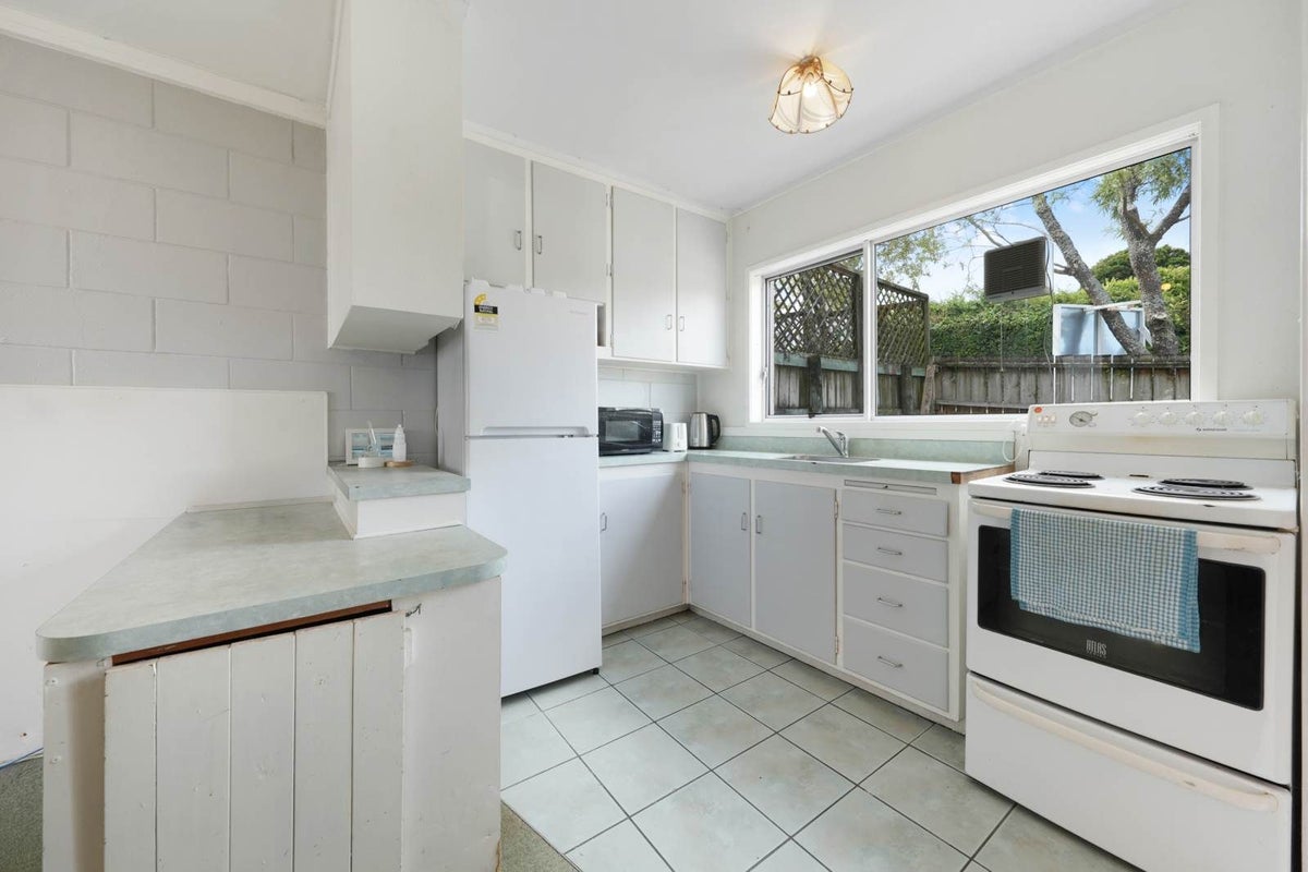 4/106 West Coast Road, Glen Eden, Auckland - Carousel 2